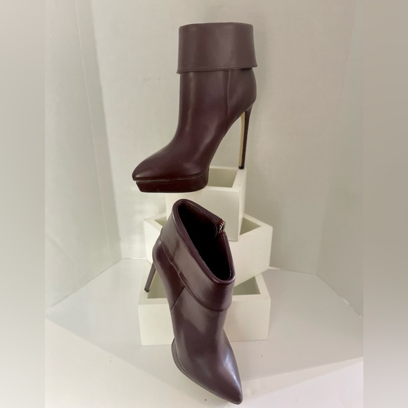 Just Fab - Brown Heel Ankle Boots size 9 - Picture 1 of 2